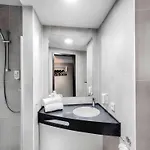 Koeln-ehrenfeld 3* ケルン
